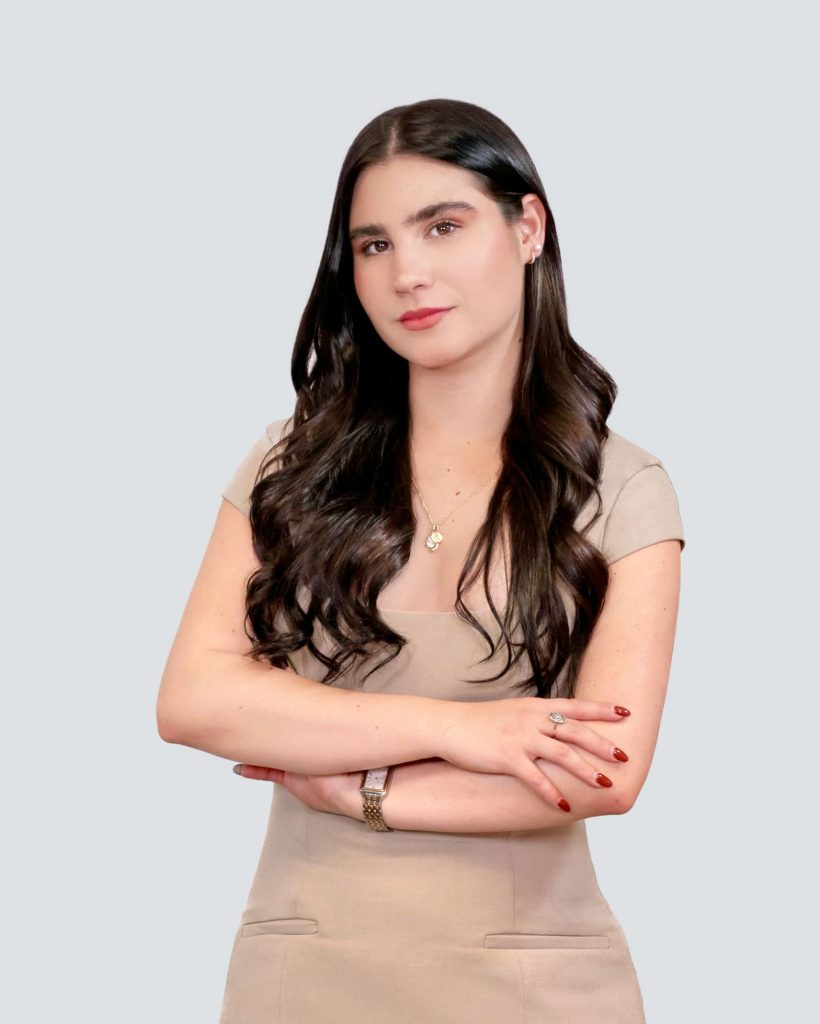 GABRIELA SALINAS
